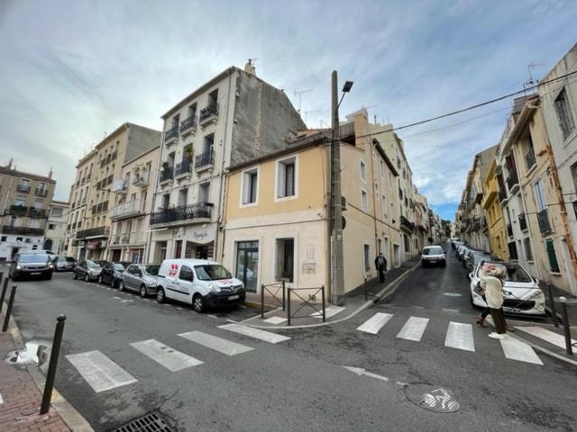 Duplex Arago Au Coeur De Sete, Comme Une Petite Maison Sète Exterior foto