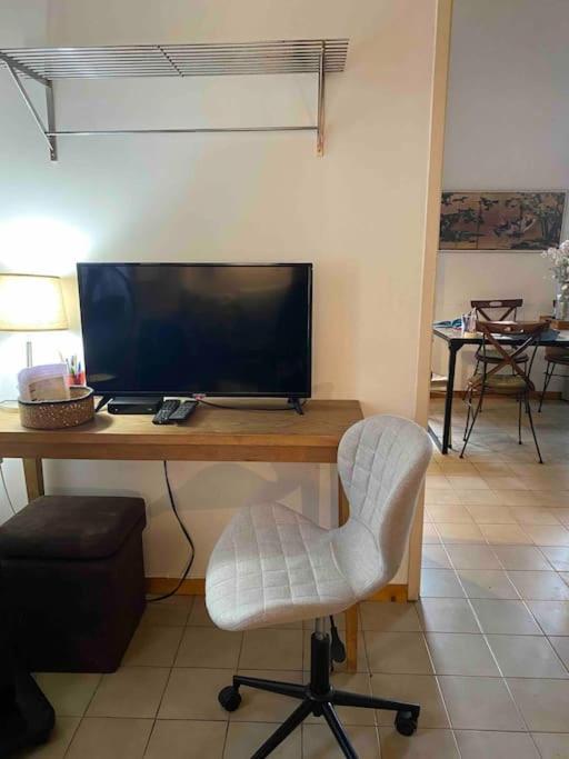Duplex Arago Au Coeur De Sete, Comme Une Petite Maison Sète Exterior foto