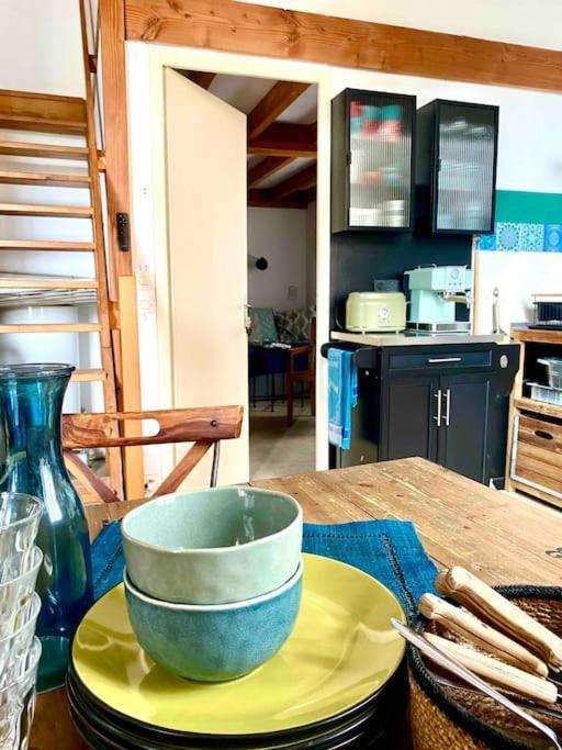 Duplex Arago Au Coeur De Sete, Comme Une Petite Maison Sète Exterior foto