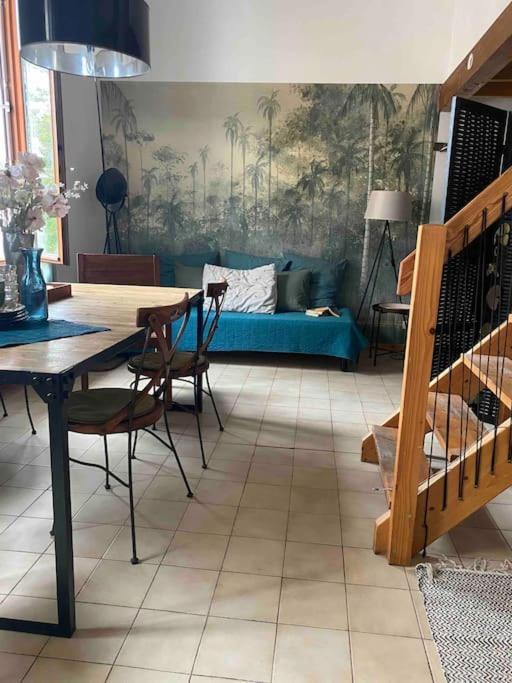 Duplex Arago Au Coeur De Sete, Comme Une Petite Maison Sète Exterior foto